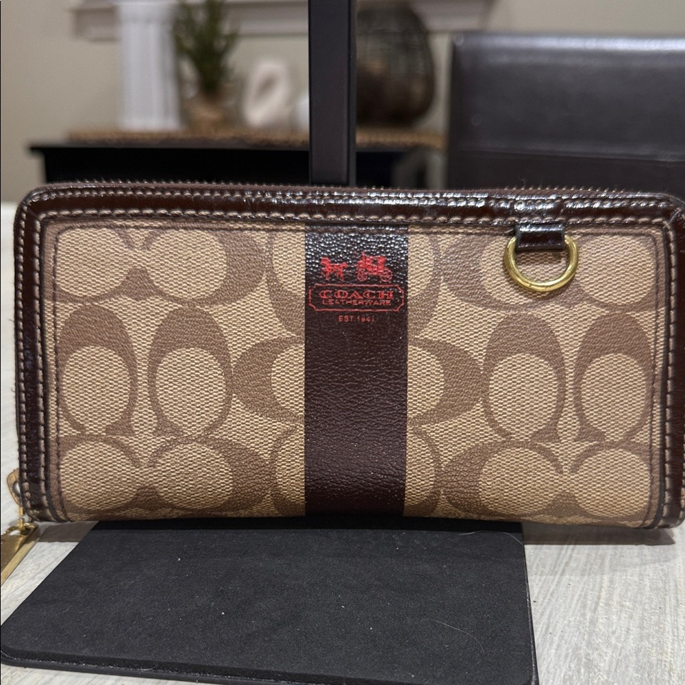 Y2K Coach Heritage Tattersall Tan and Brown Signature Zip Wallet